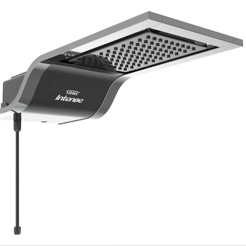 Chuveiro Elétrico Fame Intense Preto com Espalhador Quadrado